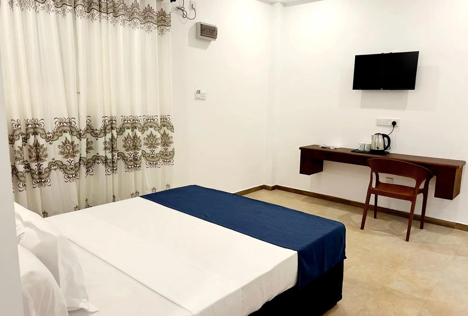 Sunny Bay Hotel Negombo